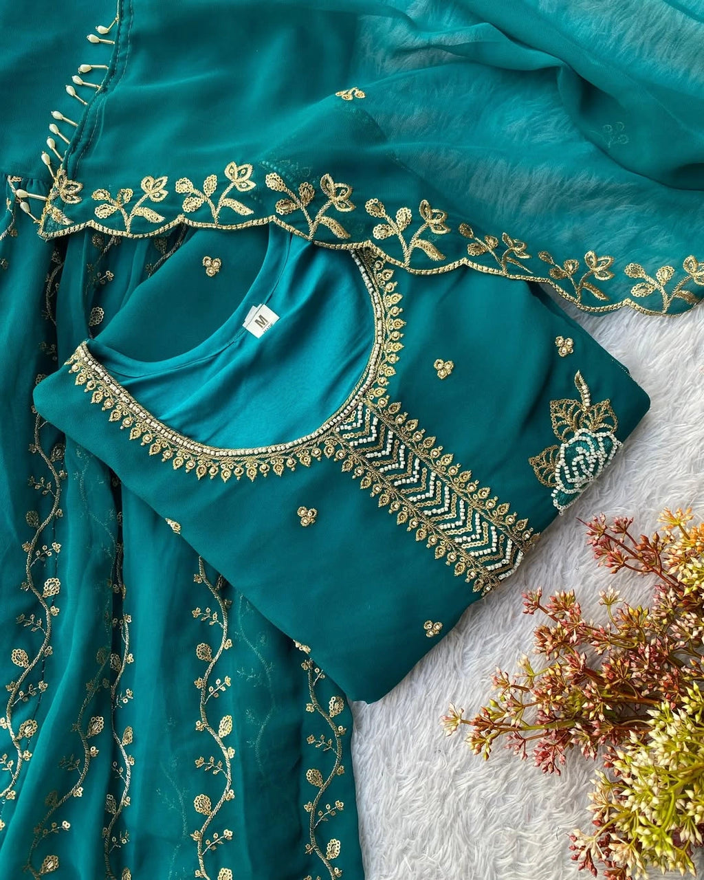 GHARARA PAIR FROM LOOMEERA